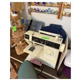 SINGER SEWING MACHINE W TABLE & CHAIR