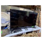 32IN SAMSUNG FLAT SCREEN TV TELEVISION
