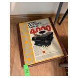 KODAK CAROUSEL PROJECTOR 4000