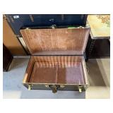 VINTAGE TRUNK