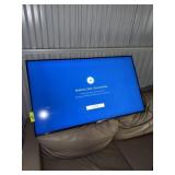 SAMSUNG 43IN FLAT SCREEN TV POWERS ON
