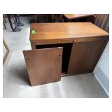 VINTAGE CABINET NOTE