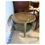 2 TIER VINTAGE  LAMP / SIDE TABLE