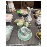 LOT OF MIXED PORCELAIN CHINA IN FRONT