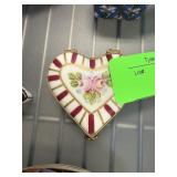 PEINT MAIN LIMOGES GG HEART SHAPED TRINKET BOX