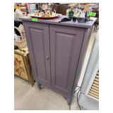 PRETTY CABINET
