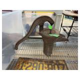 VINTAGE ITON WATER PUMP HEAD