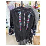 JOHNNY WAS DESIGNER EMBROIDERED SHIRT