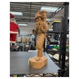 VINTAGE CARVED WOOD MAN SPOKING A PIPE SCULPTURE