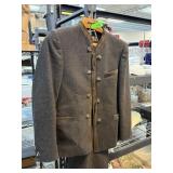 VINTAGE NEIMAN MARCUS ZEILER MENS GERMAN SUIT