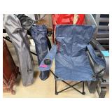 LOT OF FOLDING CHAIRS