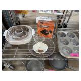 LOT OF MIXED KITCHEN