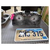 FORD ESCAPE INSTRUMENT CLUSTER AND LICENSE PLATE
