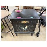 CHICKEN THEME SIDE TABLE CABINET W DRAWER