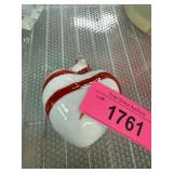 ART GLASS RED WHITE STRIPED HEART ORNAMENT