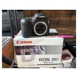 CANON EOS 20D DIGITAL CAMERA W FLASH