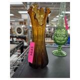VINTAGE AMBER SWUNG GLASS VASE NOTE