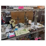 LARGE LOT OF MIXED DECOR