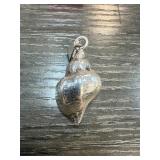 STERLING SILVER SHELL PENDANT