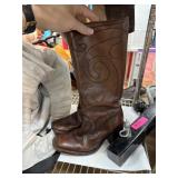 FRYE 8B LEATHER BOOTS