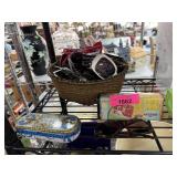 LARGE LOT OF SUNGLASSES