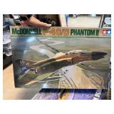 MCDONNEL F-4C/D PHANTOM II TAMIYA JET MODEL