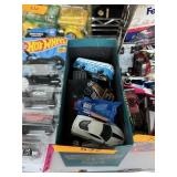 BOX OF MIXED DIE CAST CARS