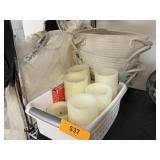 LOT OF MIXED DECOR CANDLES BASKETS