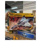 TESTORS RF-4 SPIRIT OF AMERICA JET PLANE MODEL