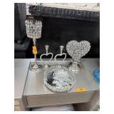 LOT OF MIXED GLASS / CRYSTAL DECOR