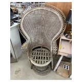 LARGE WICKER PEACOCK CHAIR / AS IS
