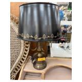 VINTAGE TOLE  METAL TABLE LAMP