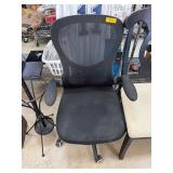 Hbada Black Mesh Office Chair with Nylon Base