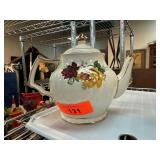 Sadler Floral Bone China Teapot with Gold Trim Sadler Floral Bone China Teapot with Gold Trim