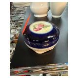 Ceramic Lidded Trinket Box With Floral Design Ceramic Lidded Trinket Box With Floral Design