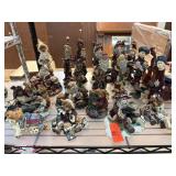 Boyds Bears Resin Figurine Collection with Candle Boyds Bears Resin Figurine Collection with Candle