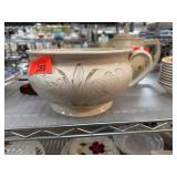 Ceramic Chamber Pot with Floral Design Ceramic Chamber Pot with Floral Design