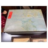 Nabisco Tin Box with Winter Scene Design Nabisco Tin Box with Winter Scene Design