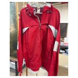 The North Face Men�s Red Lightweight Jacket The North Face Men�s Red Lightweight Jacket