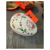 Hand-Painted Anfora Asueda Decorative Egg, Portuga Hand-Painted Anfora Asueda Decorative Egg, Portuga