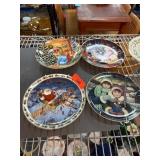 Four Decorative Christmas Plates Four Decorative Christmas Plates