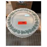 10 Wedgwood Embossed Queen�s Ware Plates 10 Wedgwood Embossed Queen�s Ware Plates