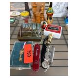 Decorative and Utility Items Lot
