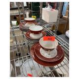 Noritake China 12-Karat Gold Trim Dish Set