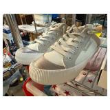 Rocket Dog Womenï¿½s Sneakers Size 8.5