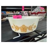 Pyrex Butterfly Gold Oval Casserole Dish