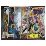QTY 5 COMIC BOOKS JUSTICE LEAGUE