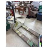 Industrial-Grade Manual Pallet Jack