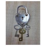 Heart-Shaped Silver Padlock with Three Keys, 178.5
