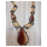 Beaded Necklace with Agate and Metal Chain Details